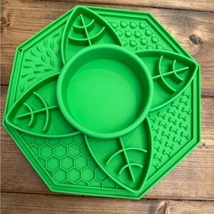 Slow Feeder Bowl & Lick Mat Suction Non Slip For Dog Cat Pet Green